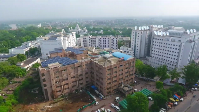 2,105 Hostel Rooms (Dedicated Boys, Girls, PG, Nursing)