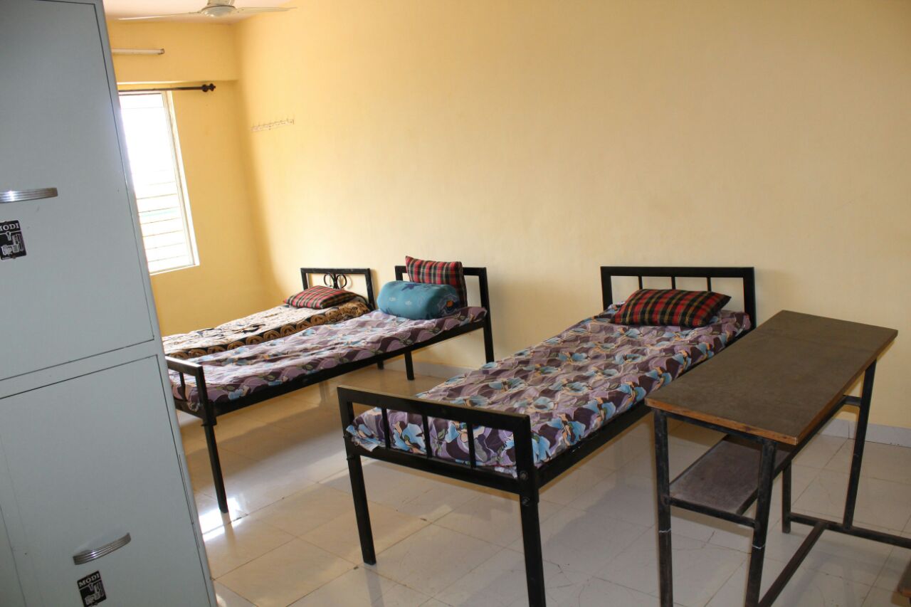 Hostels (Boys & Girls)