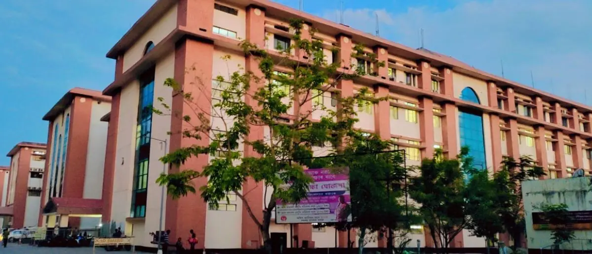 TMCH Teaching Hospital (570 beds, 95 ICU)