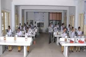Pharmaceutical Chemistry Lab