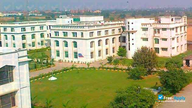 Campus (26.5 Acres)