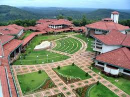 625-Acre Campus