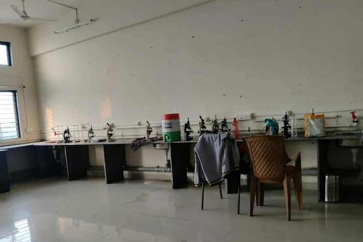 Advanced Laboratories