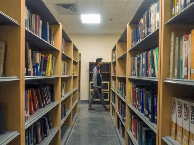 Shreenivas Deshpande Central Library