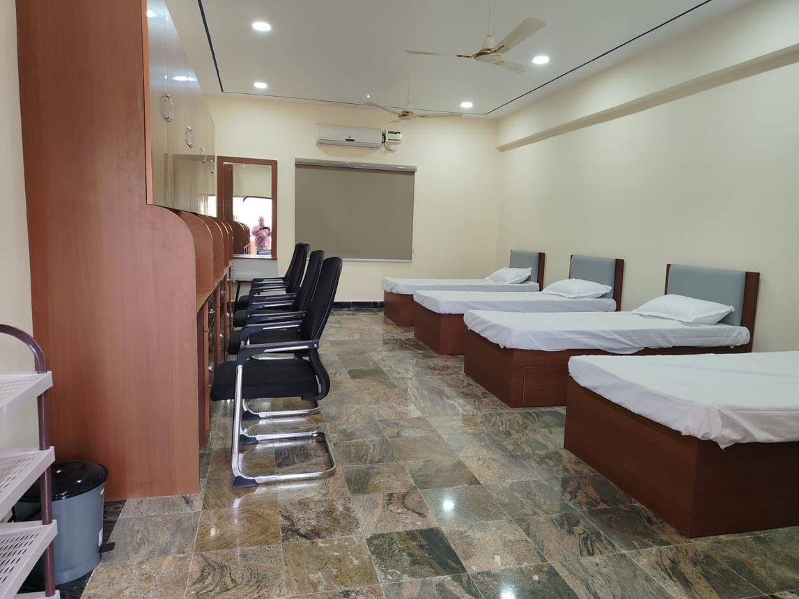 Hostels (Boys and Girls)