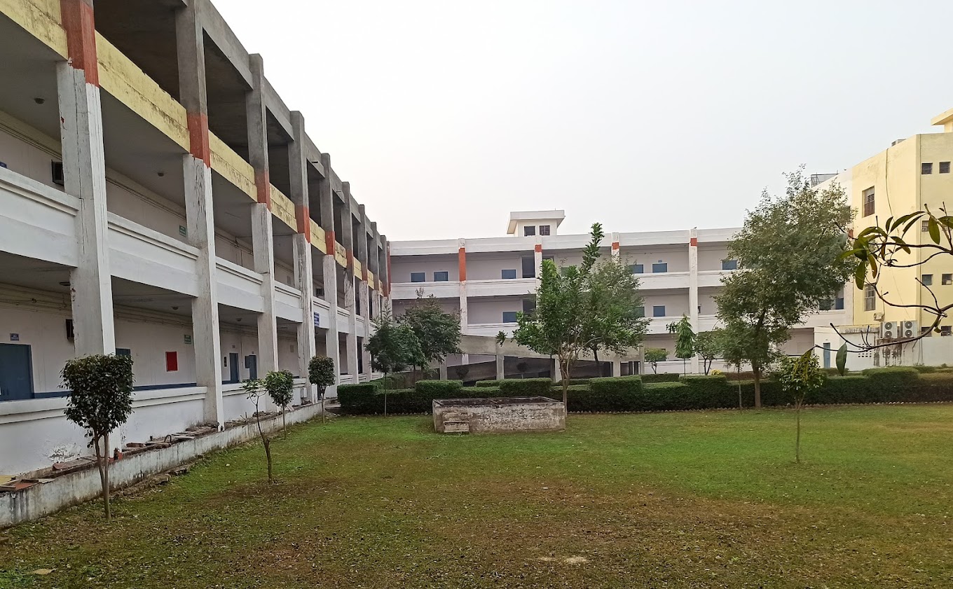 Shivdan Singh Institute of Technology & Management, Aligarh
