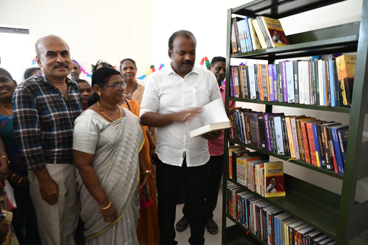 Library (11,290+ books, 109 journals, 30 computers, Wi-Fi, 150 seats)