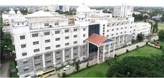 Academic Complex (25 acres, 22 departments)