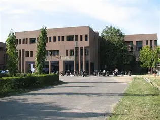 Institute of Engineering & Technology, Lucknow