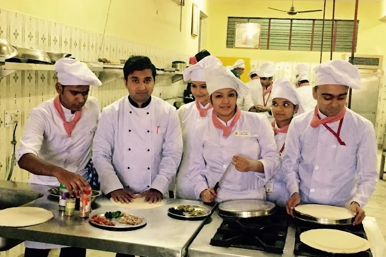 Training Kitchens & Food Production Labs