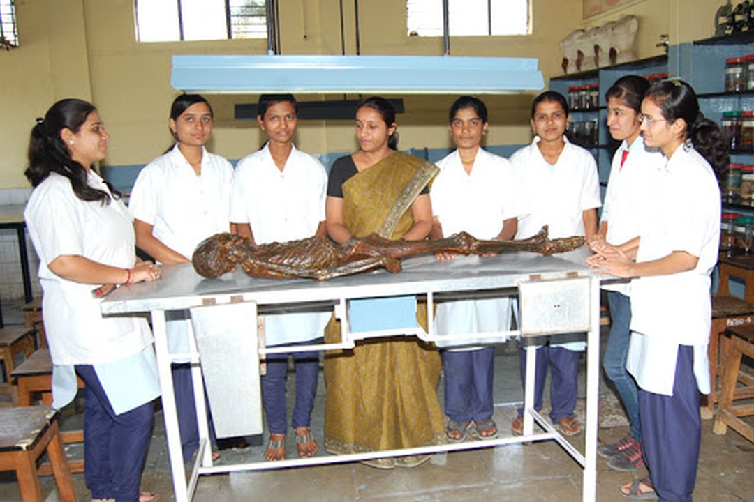 Clinical Laboratories & Museums