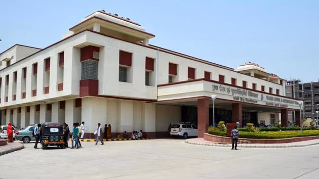 Sir Sunderlal Hospital (1,600 beds + 250-bed Super-Specialty Block)
