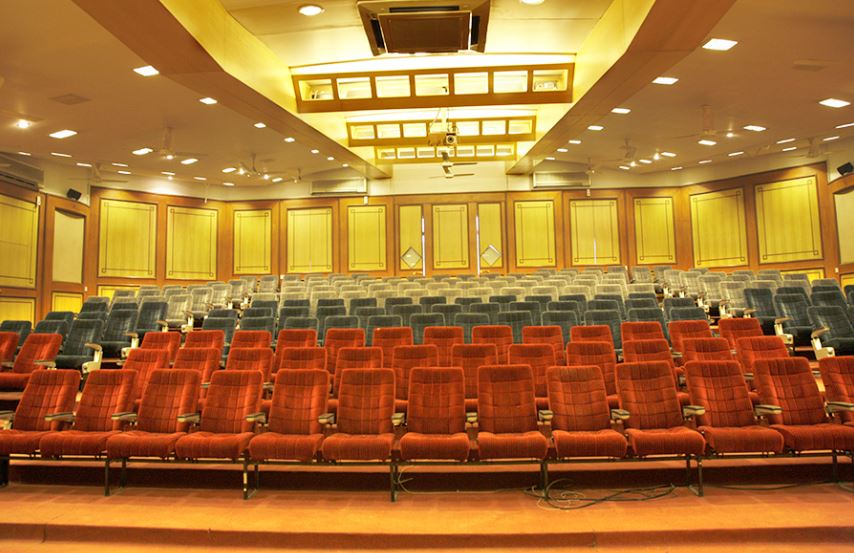 Lecture Halls & Academic Infrastructure