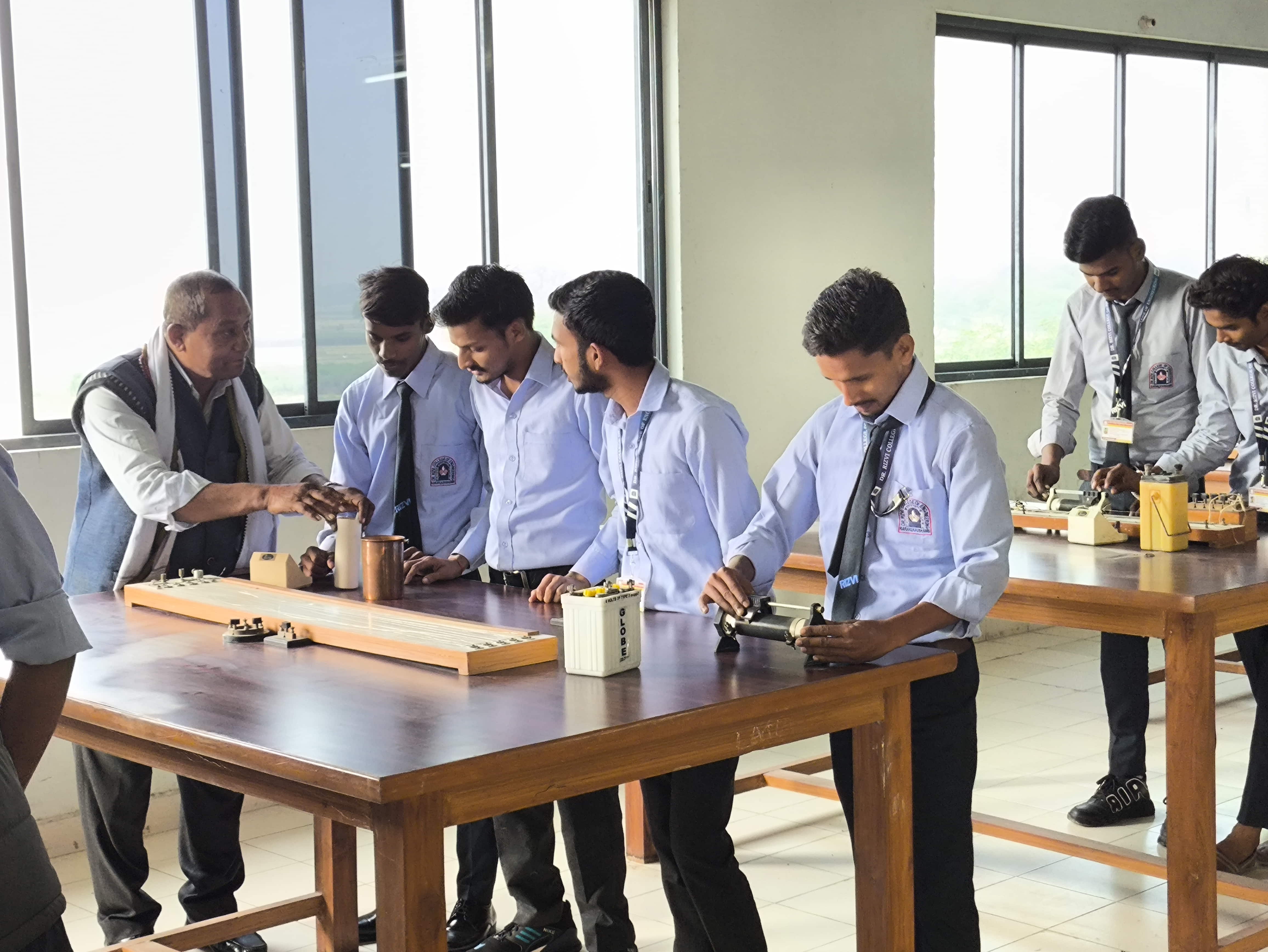 Laboratories (15+)