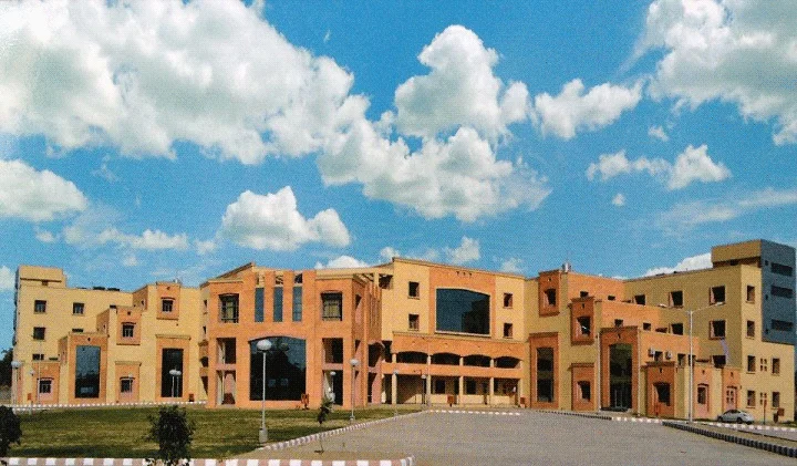Guru Gobind Singh Medical College and Hospital, Faridkot