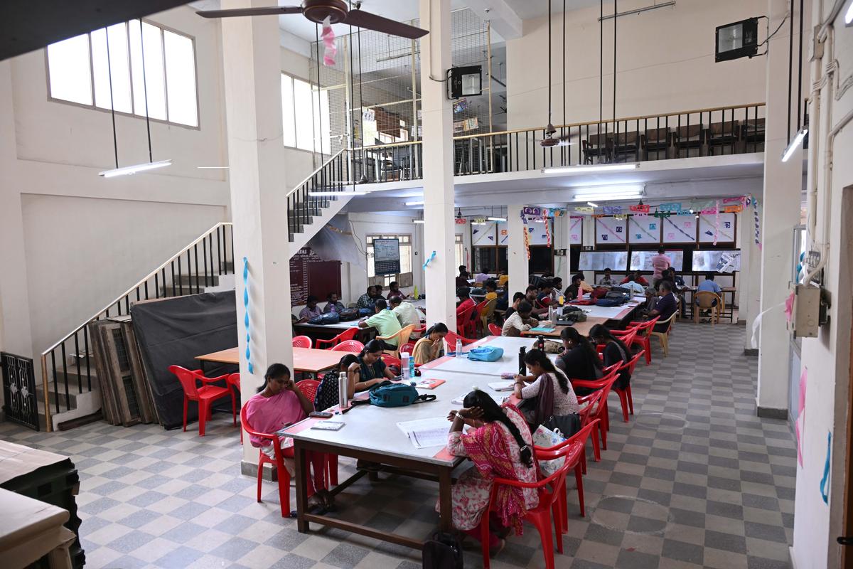 Central Library (2,400 sq.ft)