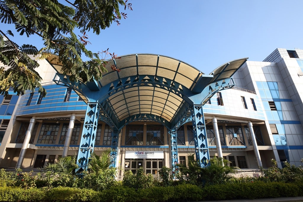 Six Gallery-Type Air-Conditioned Lecture Theatres