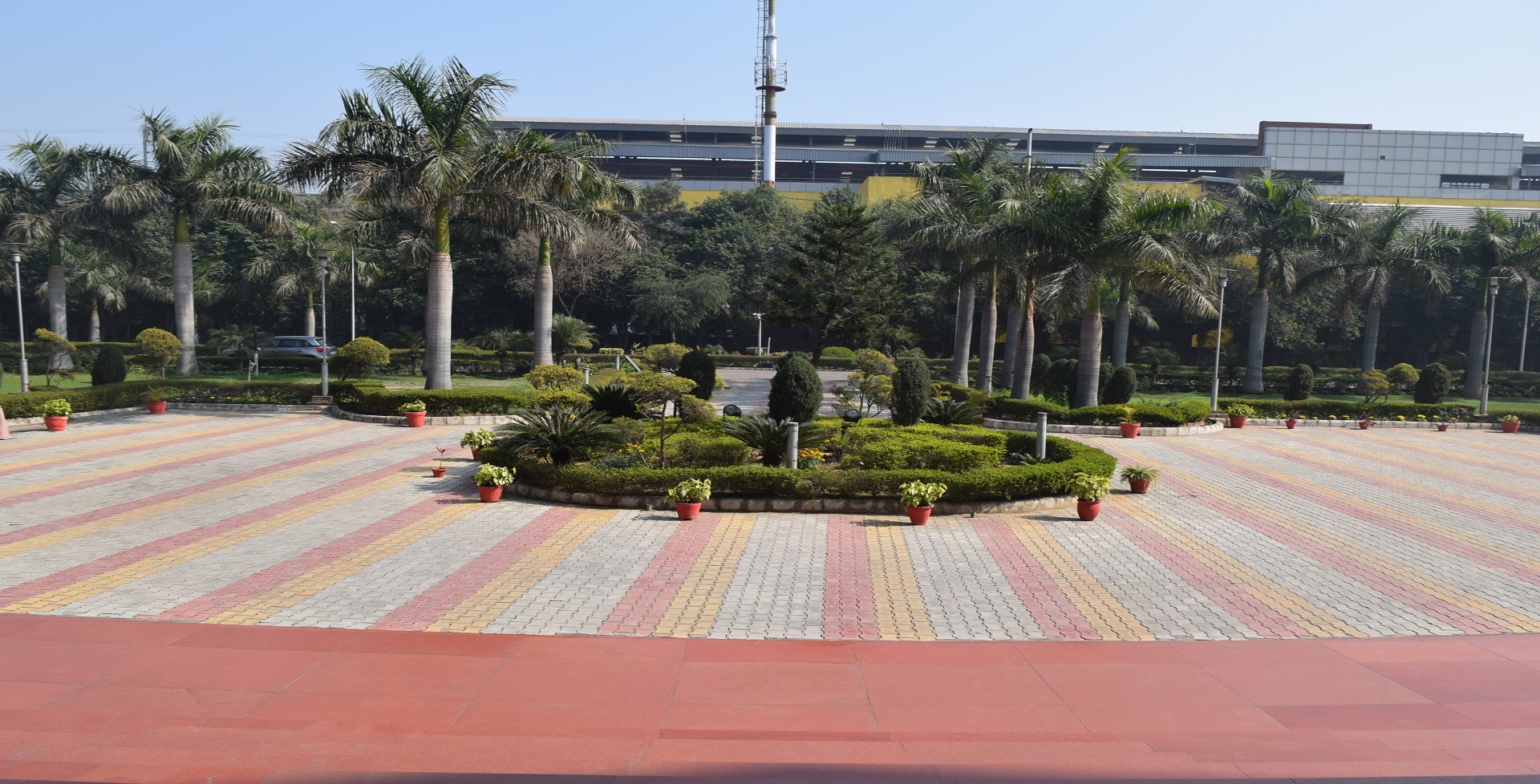 Fully Residential Campus ā Delhi Cantonment (100 Acres)