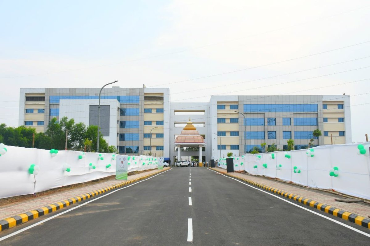 25.6-Acre Main Campus on Marine Drive